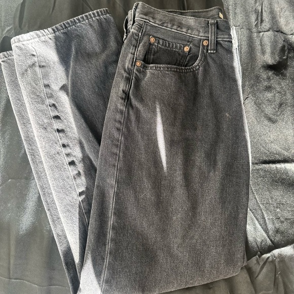 Black Levi jeans🖤 - Picture 2 of 2